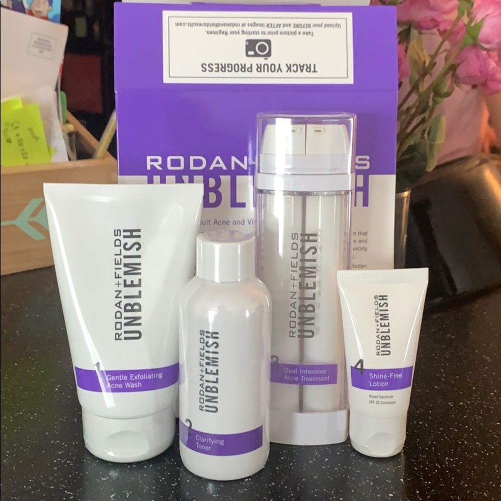 Rodan + Fields Unblemish skincare kit